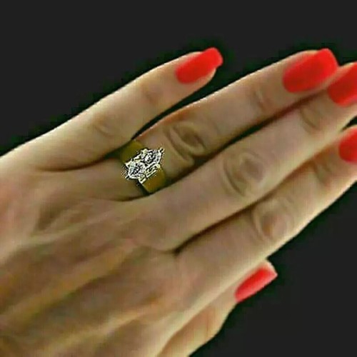 Anillo de compromiso de moissanita de corte marquesa de 2 quilates para mujer enchapado en oro amarillo de 14 k - Imagen 2 de 4