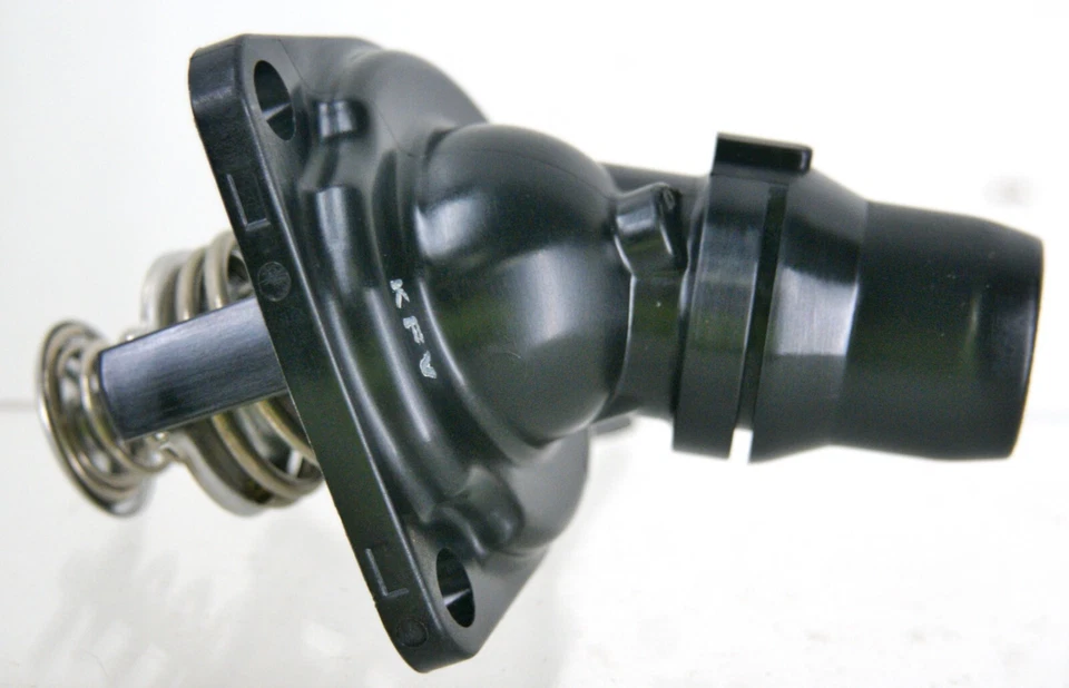 48767 | Termostato de refrigerante del motor / Conjunto de salida de agua 7560 Foto 3 de 4