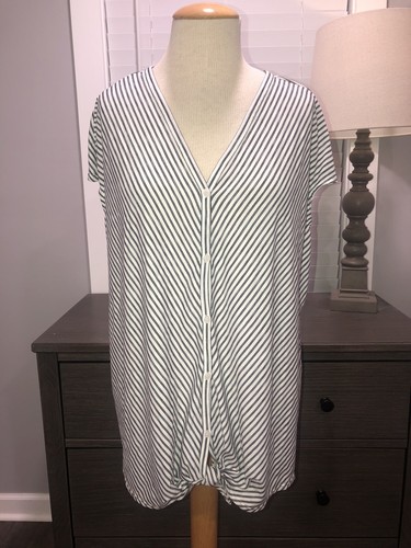 Max Studio Shirt Womens size 2X Striped Black Short Sleeve NWT MSRP $68