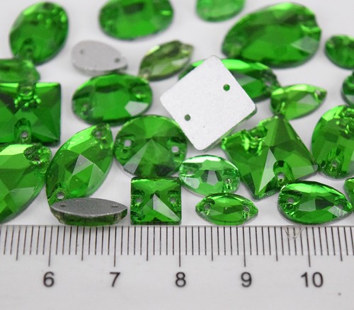 Formas Mixtas Tamaños Hierba Verde Costura Sobre Estrás Plano Cristal Vidrio 2 Agujeros - Imagen 5 de 5