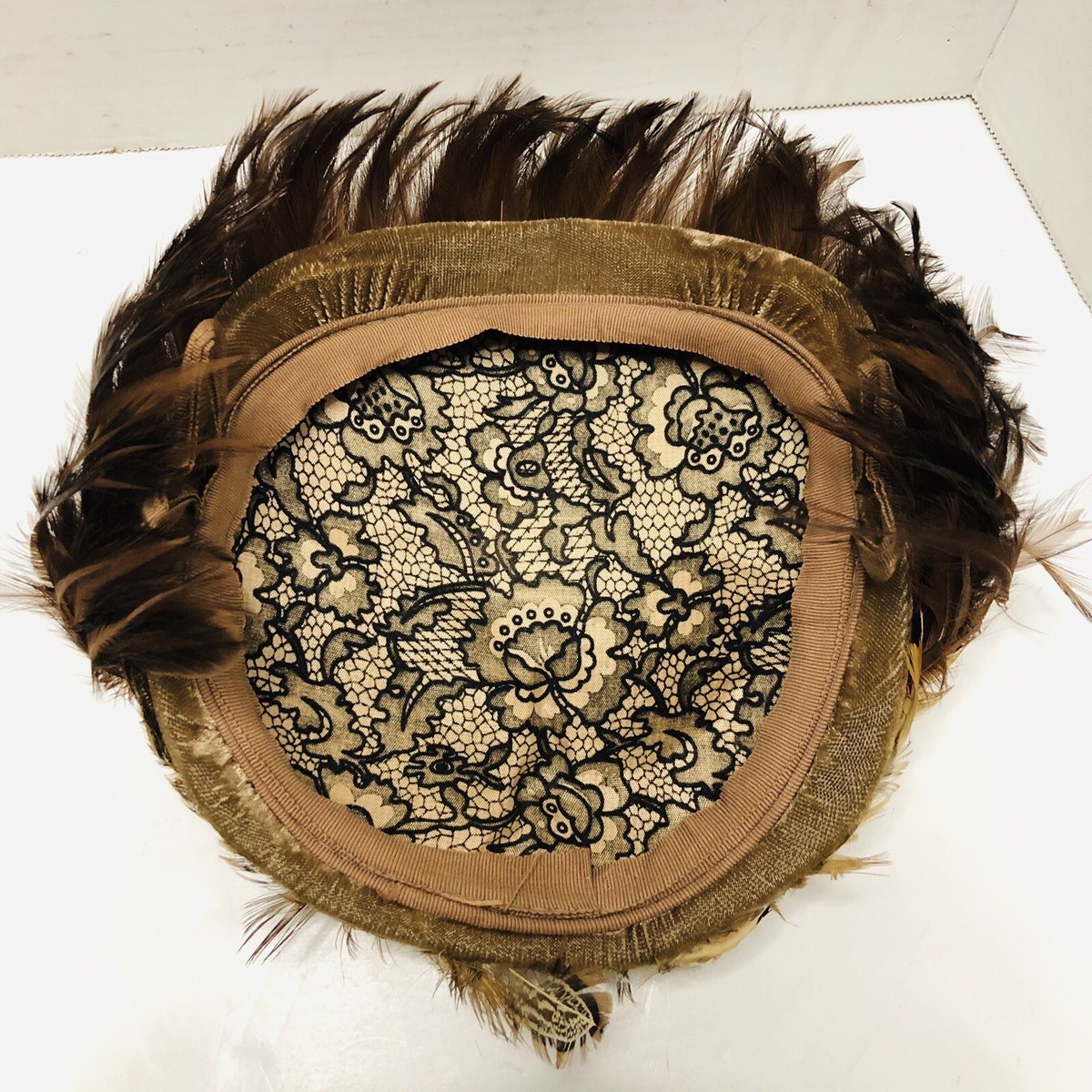 Vintage Pheasant Feather Hairline Style Casque 1940s Colorful Flapper Elegant OS 1983.07.01.jpg main image 3