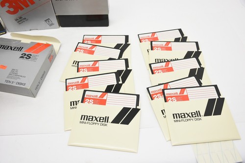 HUGE Lot Floppy Disks 180+ Commodore TRS80 Kaypro Windows RadioShack Atari &More - Bild 13 von 23