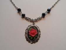 SILVER PLATED RED ROSE CAMEO NECKLACE 19" RED/BLACK