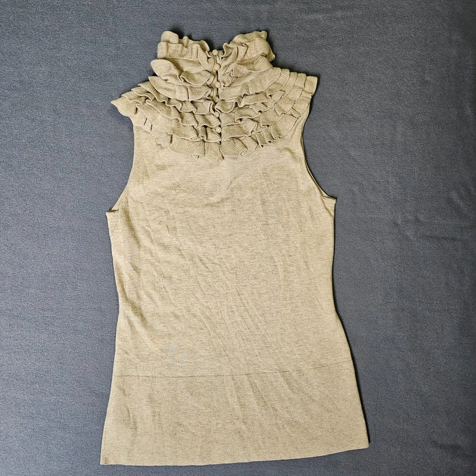 Camiseta sin mangas de cachemir S con volantes Magaschoni botón perla dinero antiguo femenino romántico Foto 4 de 4