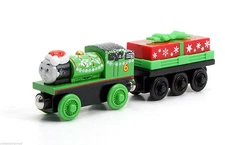 THOMAS THE TANK & FRIENDS - HOLIDAY PERCY MUSICAL PRESENT CAR 2010 **NEW BOX**