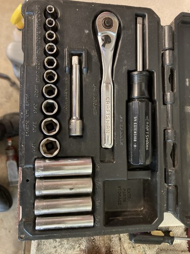 Craftsman USA 1/4" Drive 17-Piece SAE Socket Set with Case No 34794.
