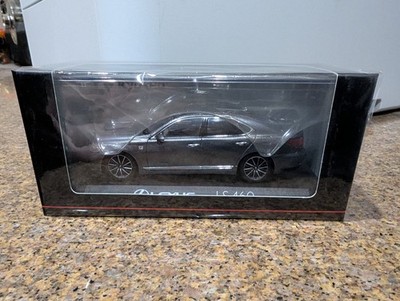 Lexus LS 460 F Sport mercury gray diecast modelcar 03659gr Kyosho