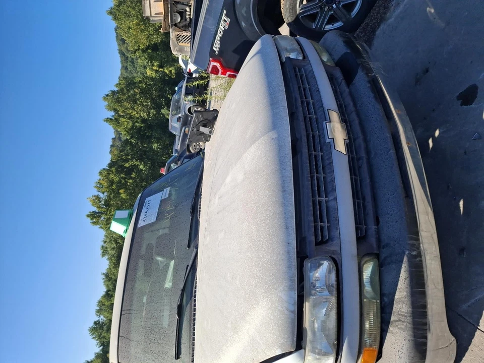 Conjunto de faros izquierdos usados se adapta a: Chevrolet Silverado 1500 2001 camioneta izquierda Gra Foto 4 de 4