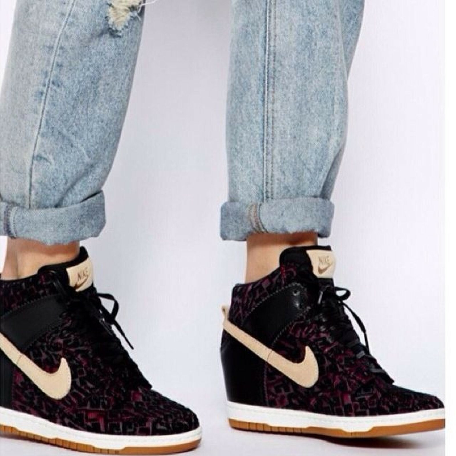 nike dunk sky hi size 12