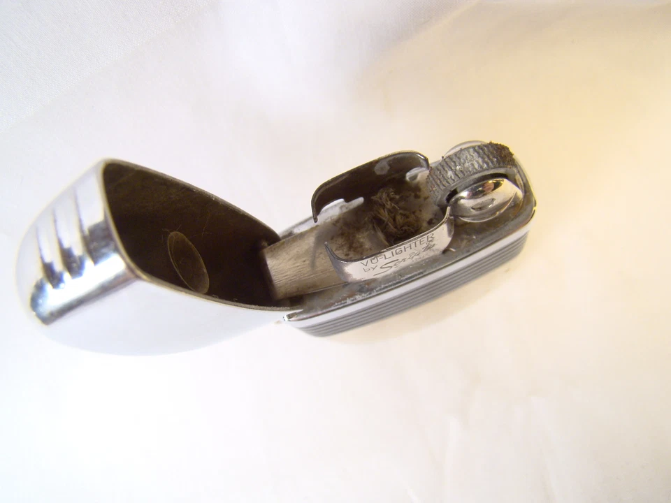 Foto de caballo Scripto Vu vintage cromada banda negra encendedor abatible que brilla bien Foto 4 de 4