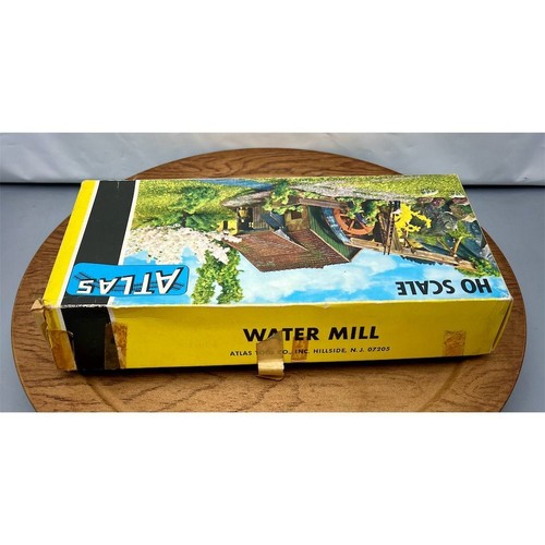 Atlas HO Scale Water Mill Model Kit for Model Railway Country Life Theme - Picture 4 of 9