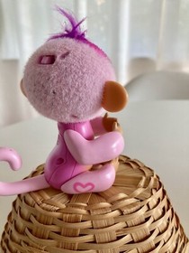 Fingerlings Interactive Pink Baby Monkey Heart Light Harmony Touch Reacts Sounds