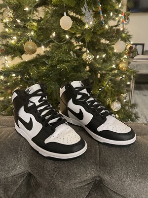 Size 8.5 - Nike Dunk High Black White