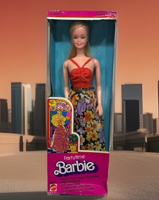 Vintage 1976 Superstar Barbie Party time Foreign 9925 ~ New In Box