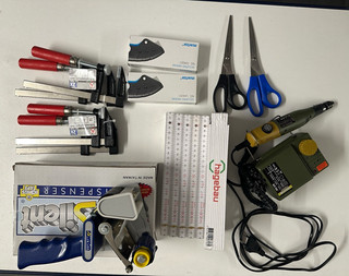 Proxxon Micromot 60/E NG 2/E Schere Zollstöcke Schraubzwingen und Messer.