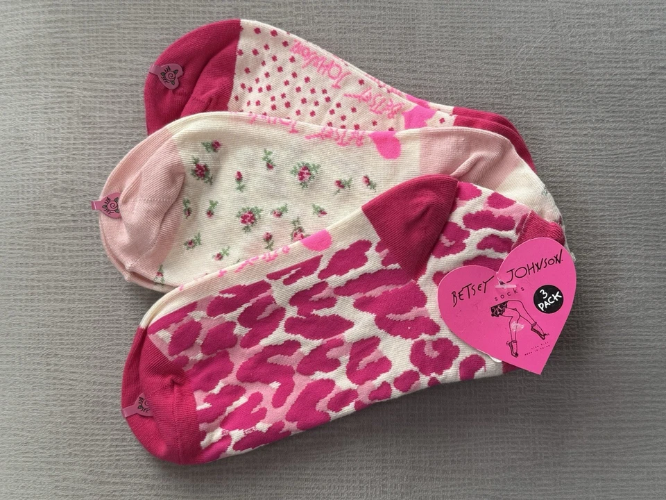 Новый с Ярлыками Betsey Johnson 3 пары мягкий лодыжки низкого покроя носки размер обуви 5-10 розовый винтажный - Изображение 4 из 4