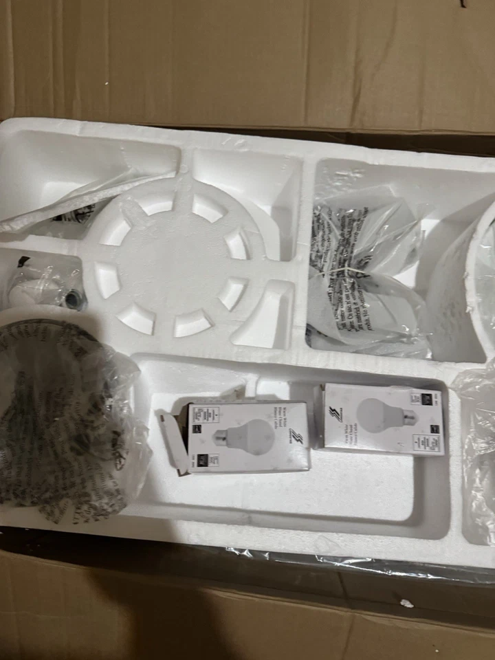 Hunter Fans Overton  50720 Outdoor Ceiling Fan with Light Kit 60 Inches. - Image 3 of 4