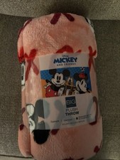 Disney Mickey Mouse and Friends Oversized Plush Throw Blanket 5ft x 6ft
