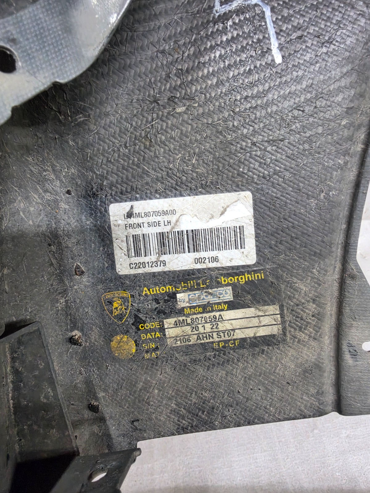 Lamborghini Urus Front Left Section