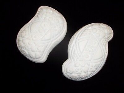 2 Vintage McKee Prescut Quintec White Milk Glass Pickle Relish Dishes Bowls