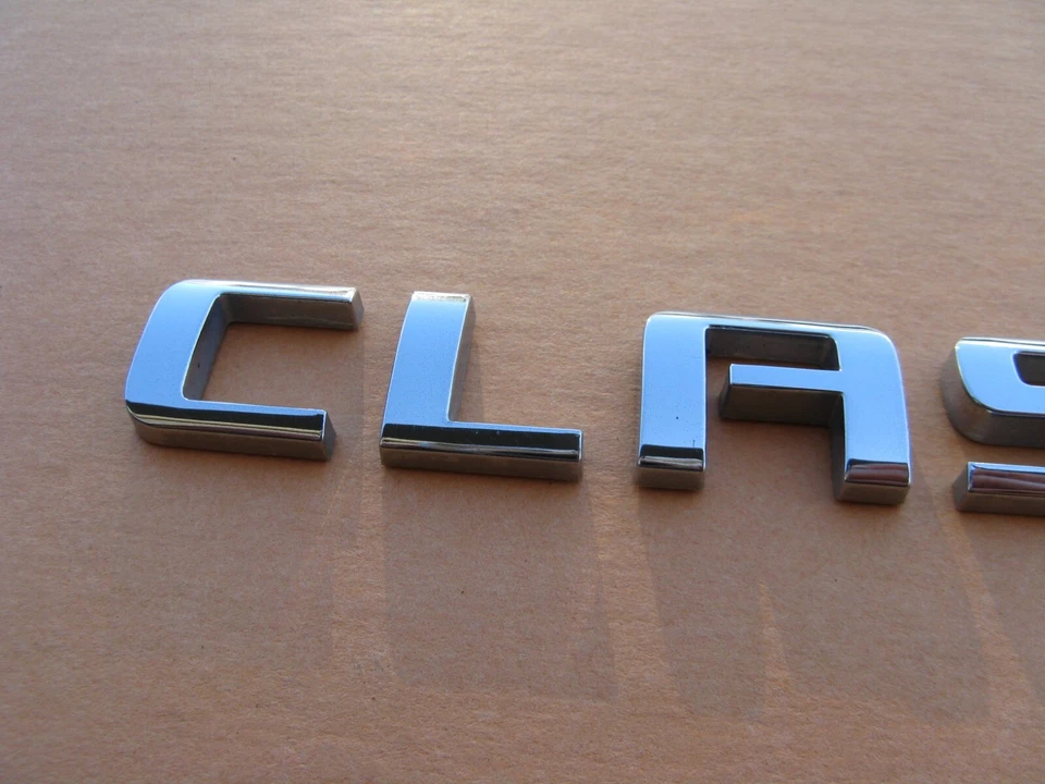 Chevrolet Malibu 2005 05 clásico trasero cromo emblema logotipo insignia signo usado A44996 Foto 2 de 4