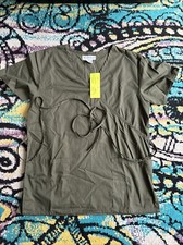 Natural Uniforms Scrub Top Small Style Number MM001 Olive Color 