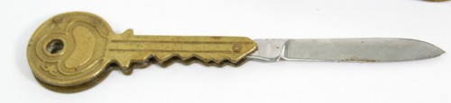 "CUCHILLO DE HOJA PLEGABLE DE ACERO INOXIDABLE EN FORMA DE LLAVE 4,5" - Imagen 5 de 6