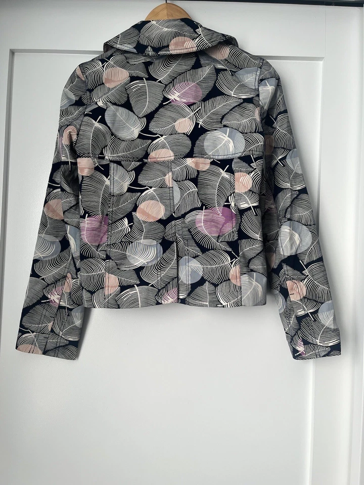 Max Azria Collection Jacket Size XS Floral Blue - Image 3 of 3