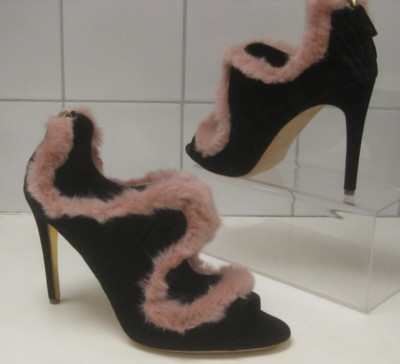 RUPERT SANDERSON 7 8 US10 41 schwarz Wildleder rosa Fell STILETTO SCHUHE SANDALEN GARNELEN