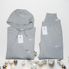 Nike Solo Swoosh 2 PC Sweatsuit Gray Size M Fleece Tracksuit Gift Set NWT