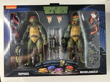 NECA Teenage Mutant Ninja Turtles Movie Raphael Michelangelo 2-Pack Open Box
