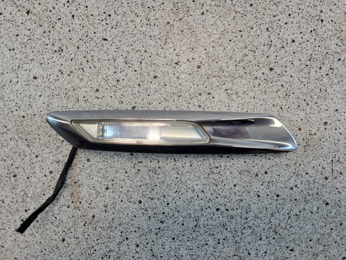 BMW F11 520I, Zusatzblinkleuchte links, 63137154167
