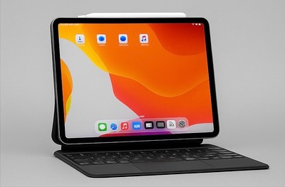 iPad Pro 11'' 3rd Gen (128GB, Wi-Fi + 5G) + Magic Keyboard + Apple Pencil