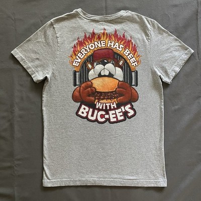 Buc-ee s T Shirt Mens Size Medium Gray  Everyone Has Beef With Bucees 