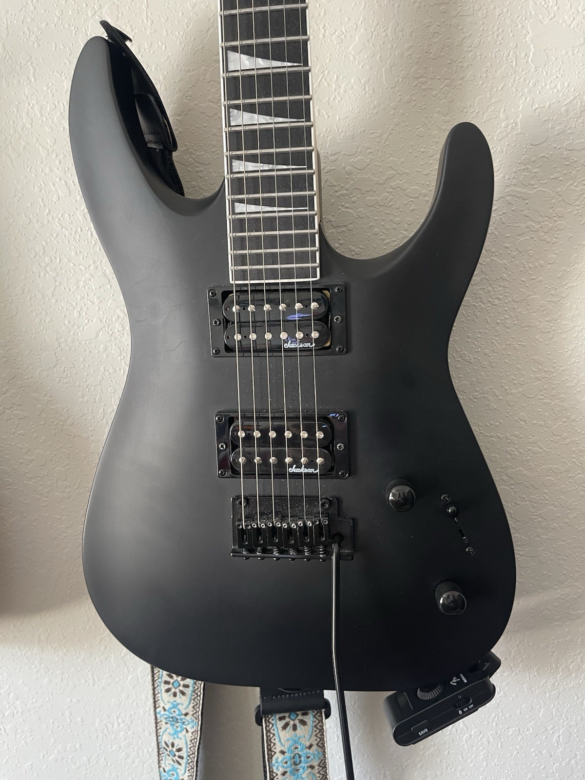 Jackson Dinky JS22 DKA Electric Guitar With Fender Mustang Micro Pro Plus