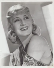 Norma Shearer (1950s) ❤ Hollywood Beauty Glamorous Vintage Photo M 221