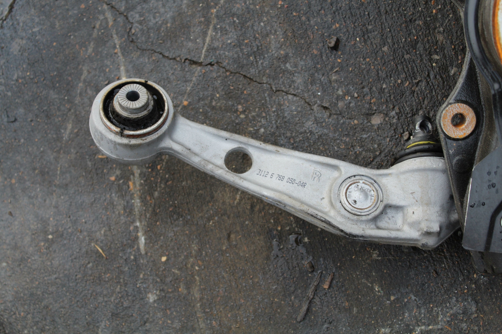 Knee Assembly ROLLS ROYCE Right 08