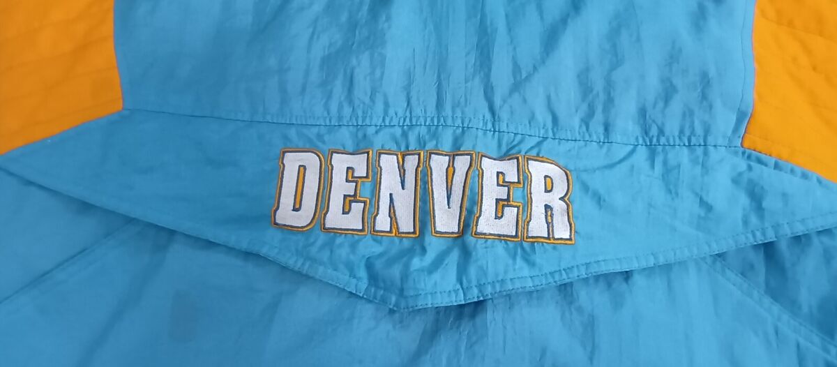 VINTAGE ADIDAS DENVER NUGGETS 1/2 ZIPP WITH HOOD WINTER VINTAGE ADIDAS DENVER NUGGETS 1/2 ZIPP WITH HOOD WINTER