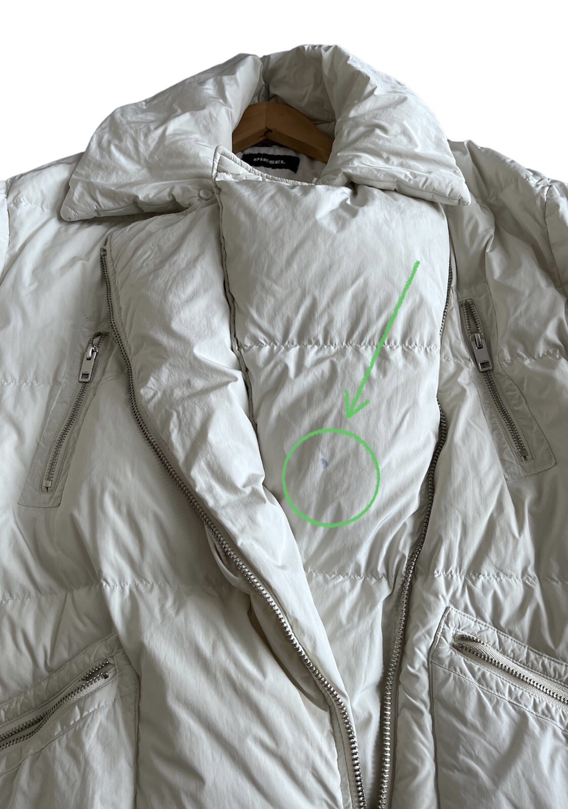 Diesel oversized offwhite puffer coat, detachable fa… Gem