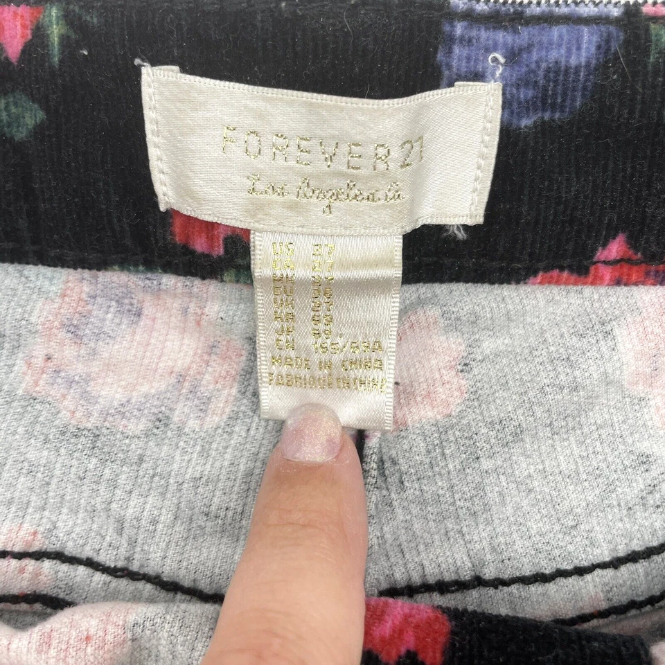 Pantalones Cortos Forever 21 Mujer Pana Floral Negro Rosa Bolsillos Talla 27 Foto 4 de 4