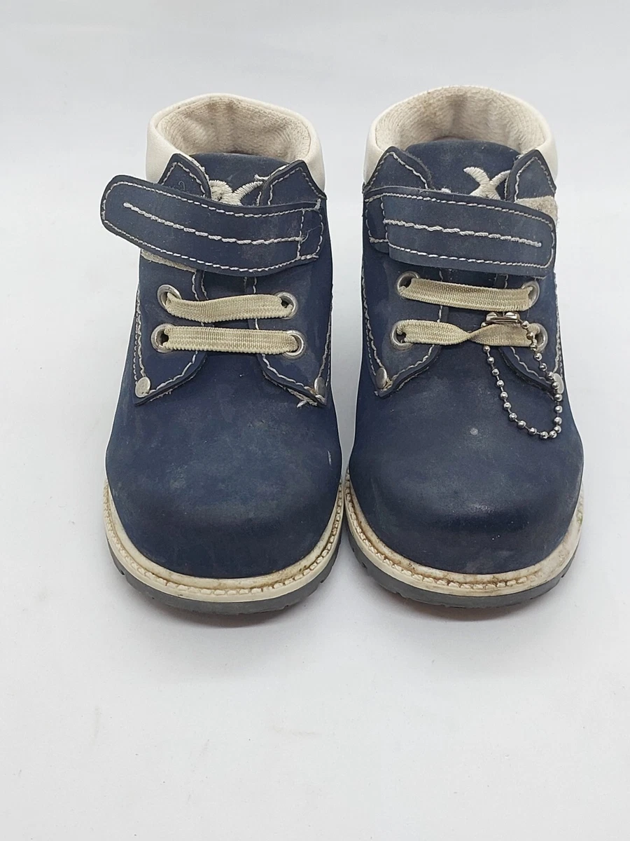 Navy blue hotsell winter shoes