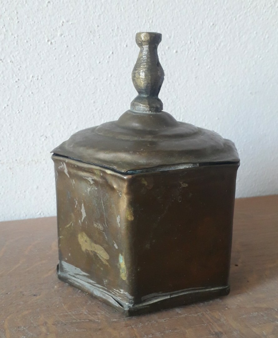 Foto 1 di 4