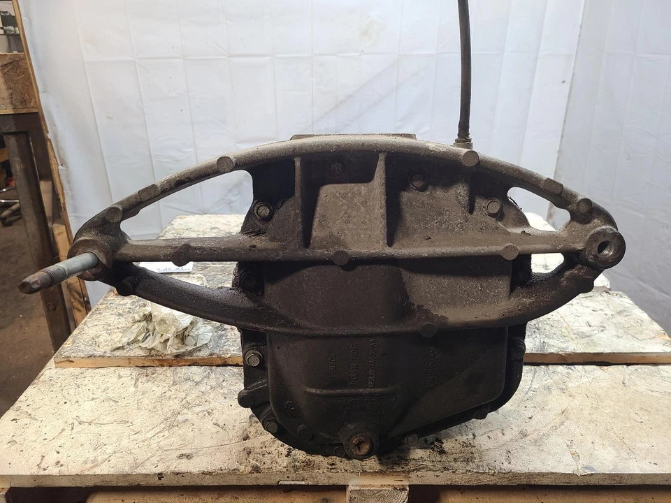 Conjunto de portador diferencial usado se adapta a: eje trasero Lincoln Navigator 2010 9,75`` Foto 3 de 4