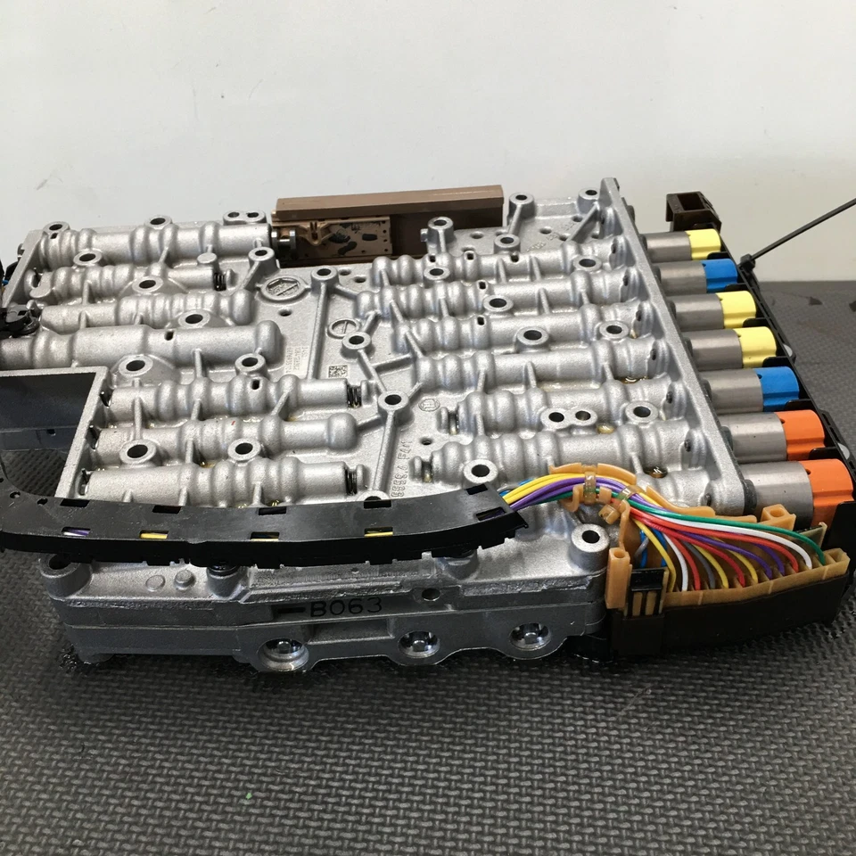 Audi A4 Quattro 2009 transmisión automática carrocería de válvula de control OEM Foto 4 de 4