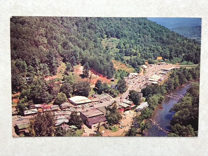 P714 Vintage Postcard Main Business Section of Cherokee North Carolina NC