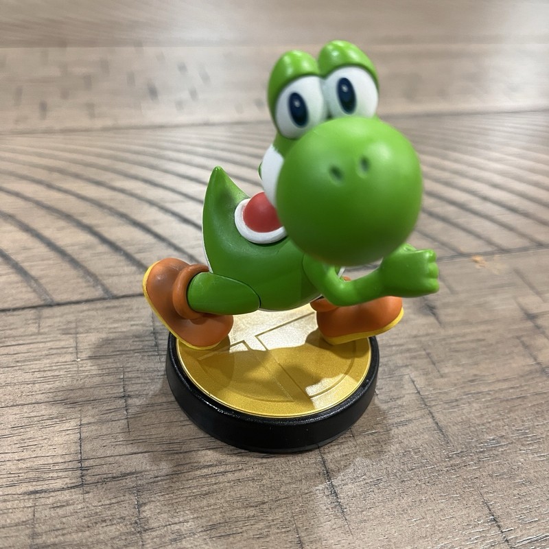 Yoshi Nintendo Super Mario Bros Amiibo Figures for Wii U/Switch/3DS