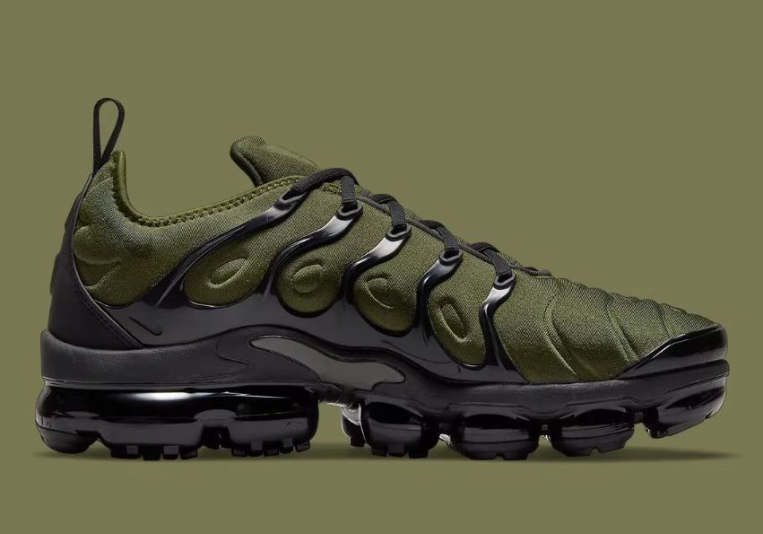 DS New Nike Air Vapormax Plus TN Olive-Green Men's sizes -8-11 green
