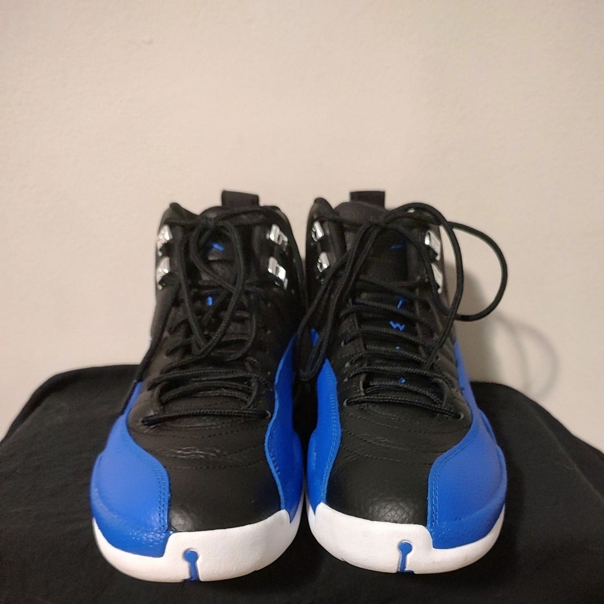 Air Jordan 12 Retro Mens Blue, Black, White EUC Basketball  display picture 2