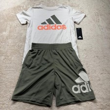 Adidas Boys 2 Piece Set Shirt and Shorts Olive Green Cream Size S 8 AG0413Y NEW