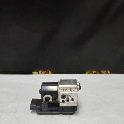 2002-2005 Ford Excursion 4x4 ABS Anti-Lock Brake Pump Module Assembly OEM - Image 2 of 4